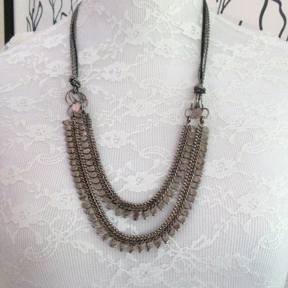 Silver tone textured fringed chain necklace - Picture 2 of 8